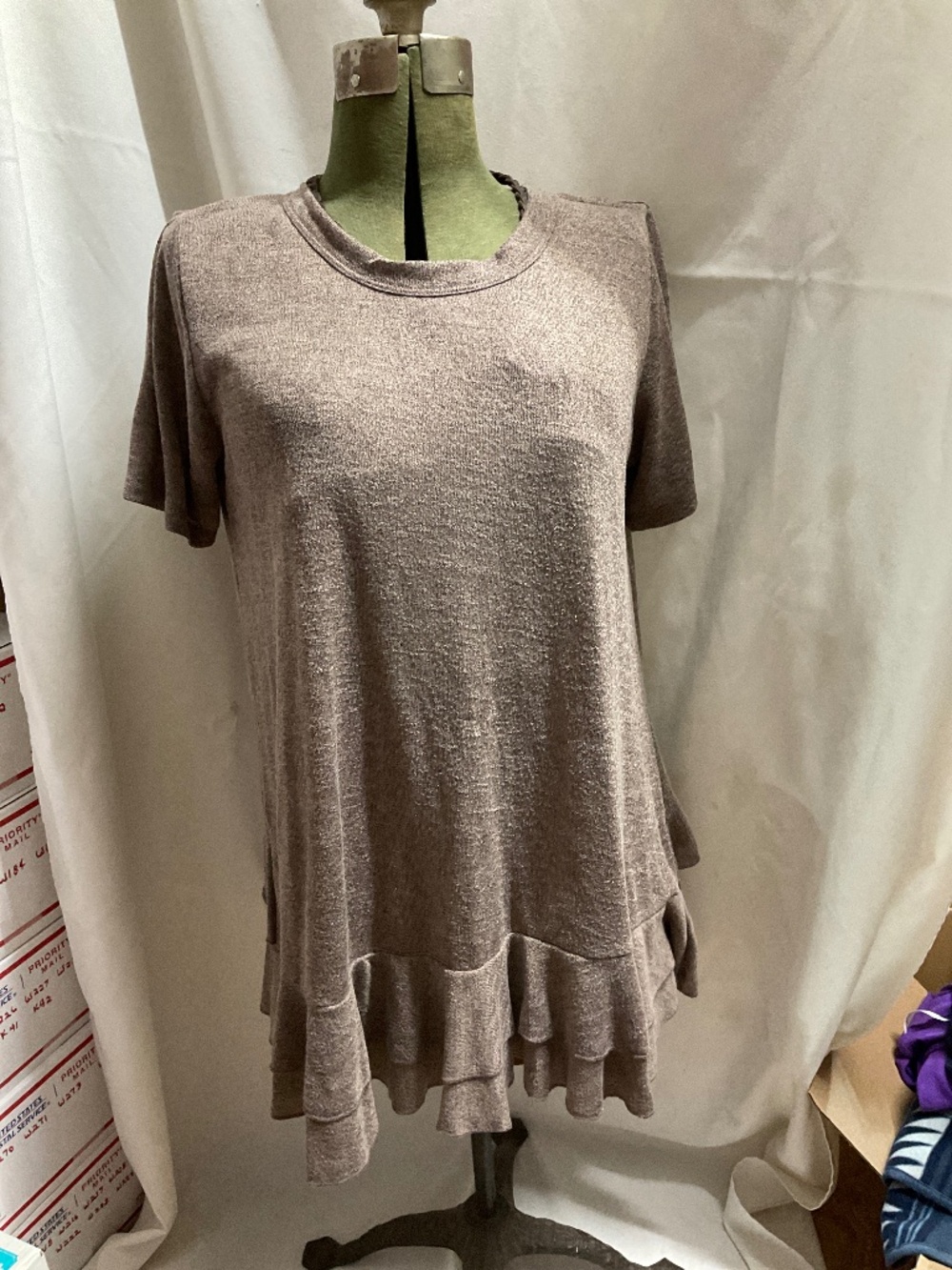 Blouse by Southern Stitch Size L. W246